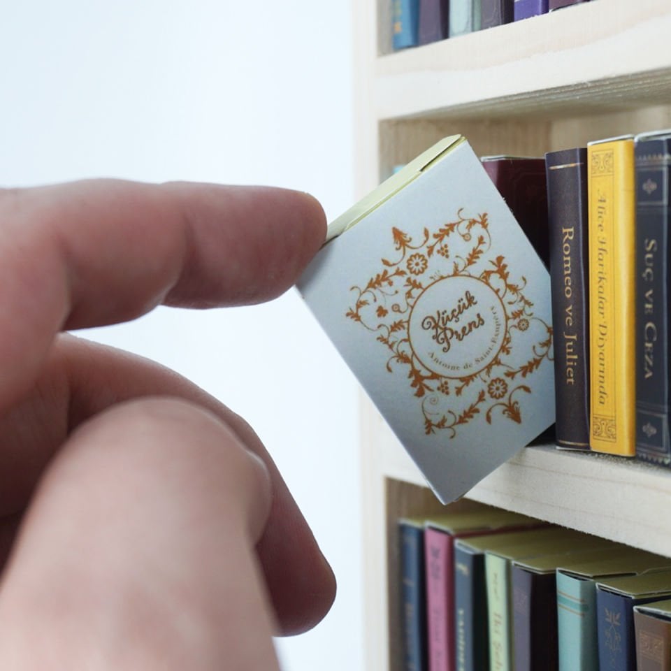 Dünya Klasikleri Temalı Çikolata Kütüphanesi