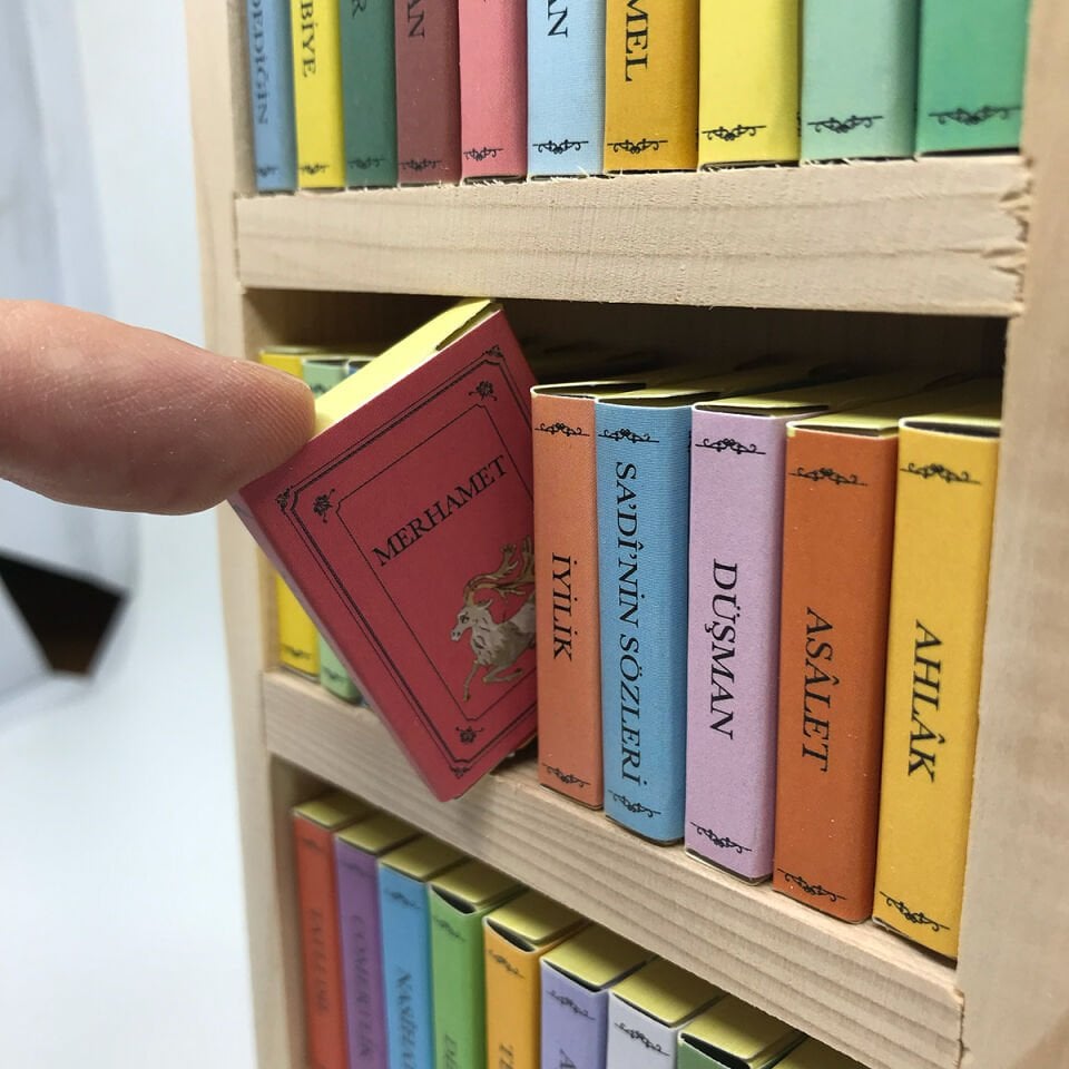 Sa’di Şîrâzî Bostan’dan İnciler Temalı Çikolata Kütüphanesi