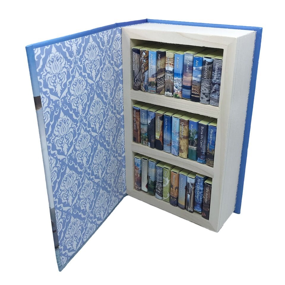 Türkiye’nin Hazineleri Temalı Çikolata Kütüphanesi