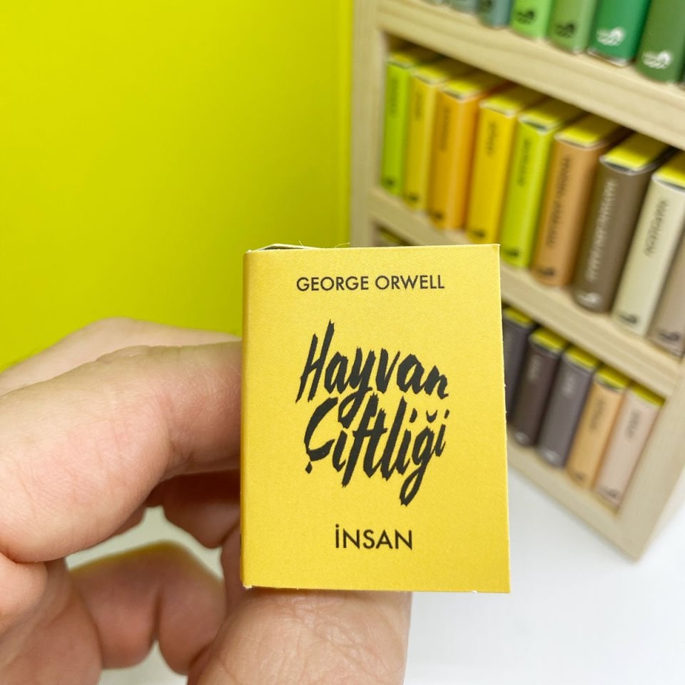 George Orwell Hayvan Çiftliği Temalı Çikolata Kütüphanesi