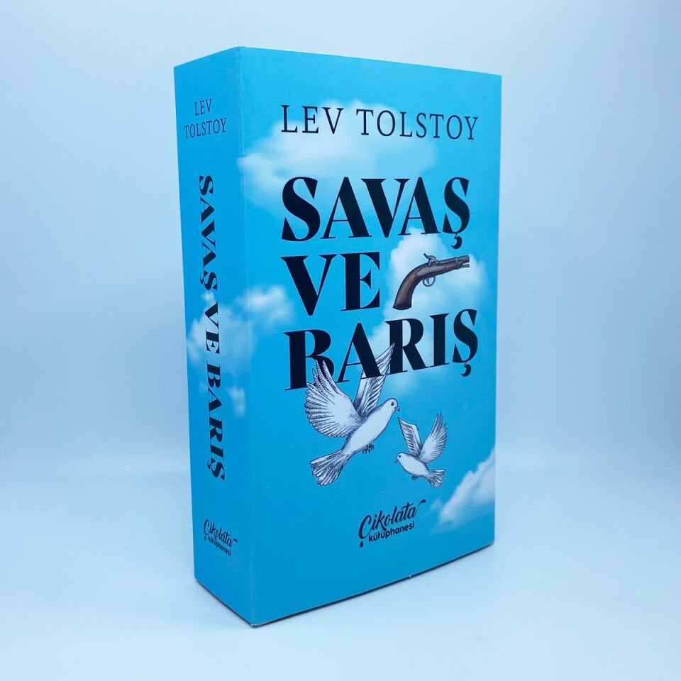 Savaş ve Barış Temalı Çikolata Kütüphanesi