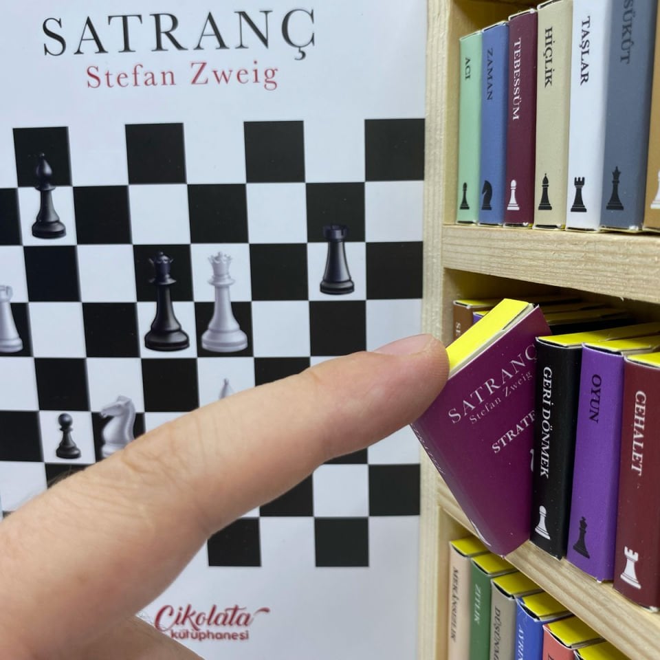 Stefan Zweig Satranç Temalı Çikolata Kütüphanesi