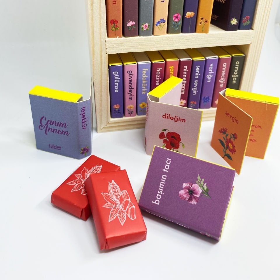 Canım Annem Temalı Çikolata Kütüphanesi